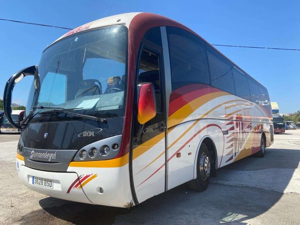 SCANIA K124 autobús de turismo