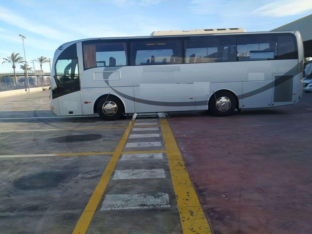 VOLVO SUNSUNDEGUI SIDERAL 2000-10 metros autobús turístico - Photo 3
