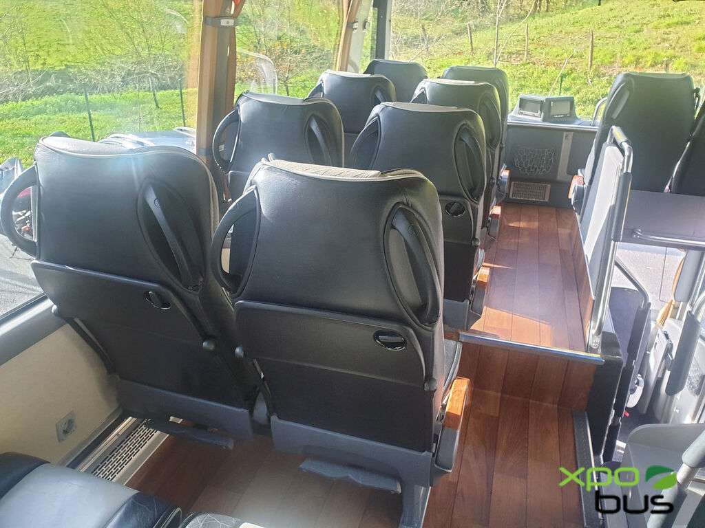 VOLVO B13R 4X2 autobús de turismo - Photo 13